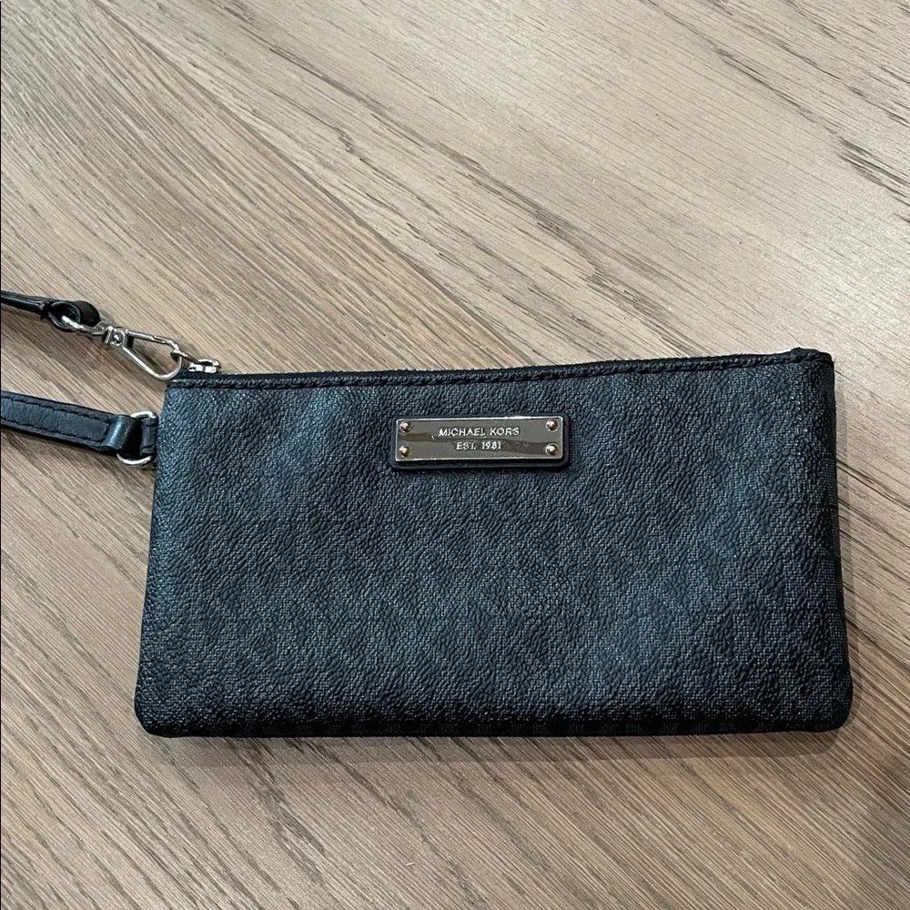 Michael Kors MK Logo Coated Canvas Wristlet Wallet Clutch Black / Gray